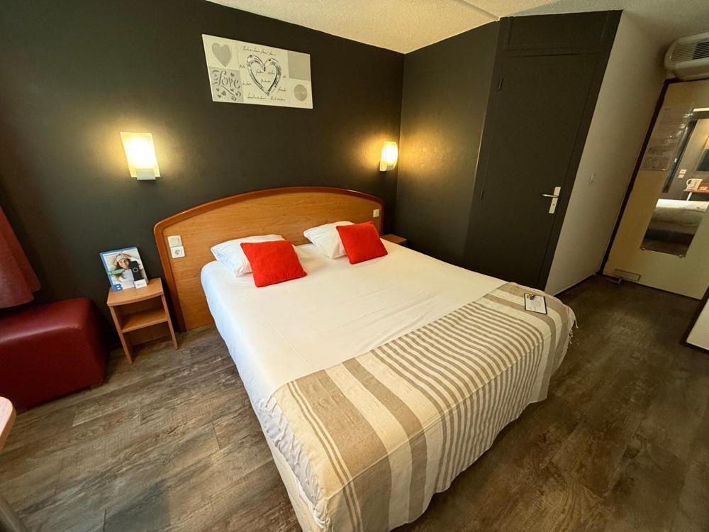 Brit L'horloge Hotel